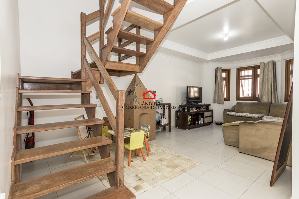 Sobrado em Condomínio Guarujá Porto Alegre 