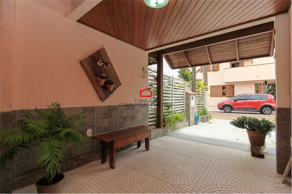 Sobrado em Condomínio Guarujá Porto Alegre 